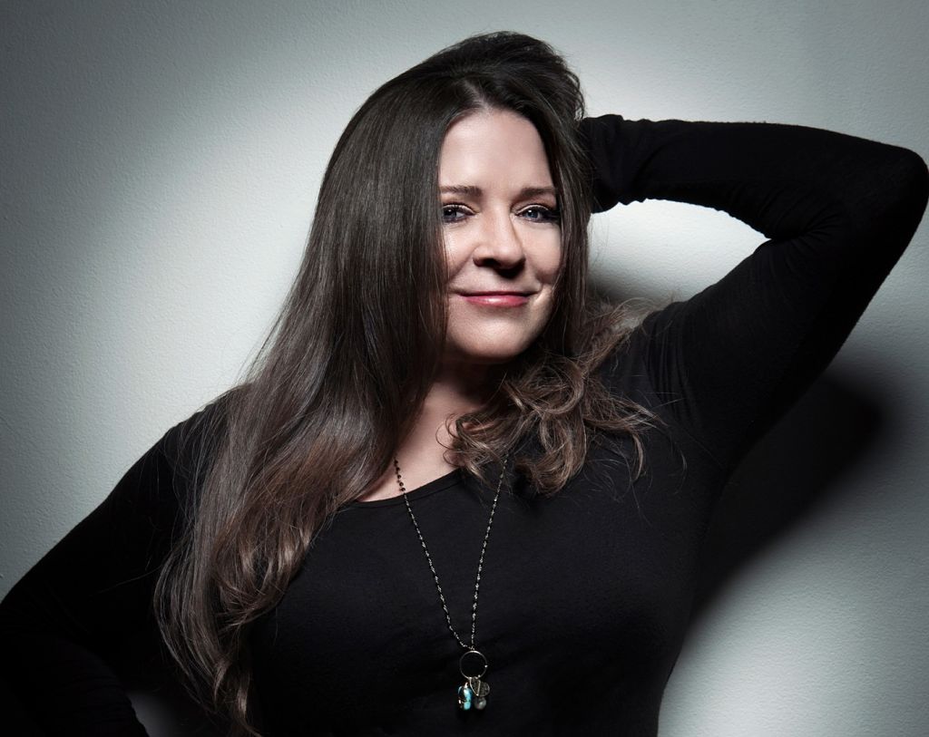 themetidy-paira-framework-disco-responsive-html-template-performer-3