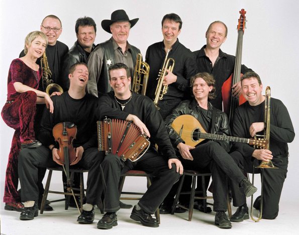 themetidy-paira-framework-disco-responsive-html-template-performer-3