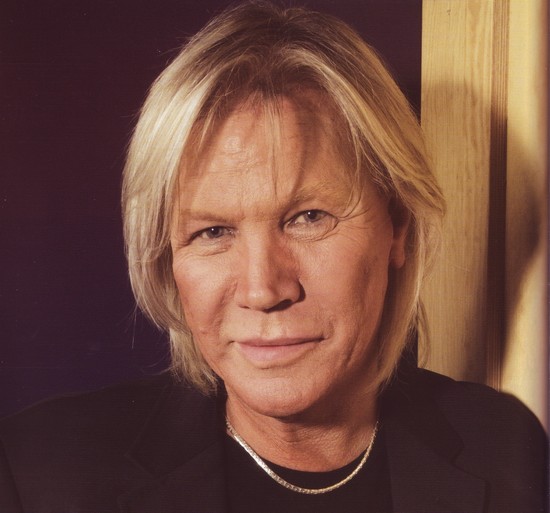 themetidy-paira-framework-disco-responsive-html-template-performer-3