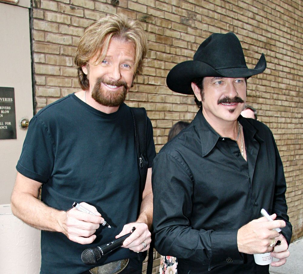 themetidy-paira-framework-disco-responsive-html-template-performer-3