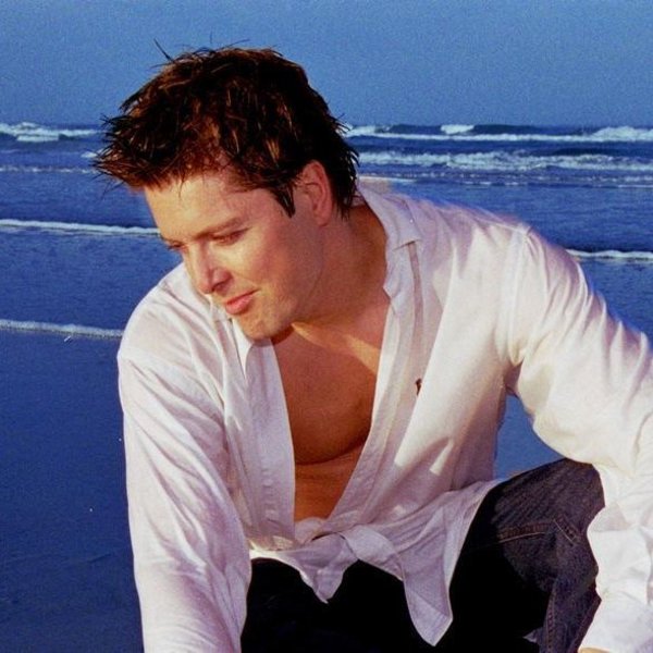 themetidy-paira-framework-disco-responsive-html-template-performer-3